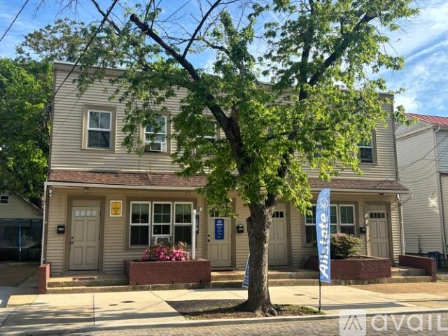 Apartment for rent in Mount Rainier, Prince George's County
