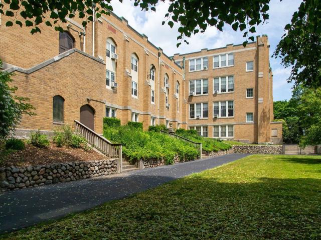 Apartment for rent in Bristol, Massachusetts