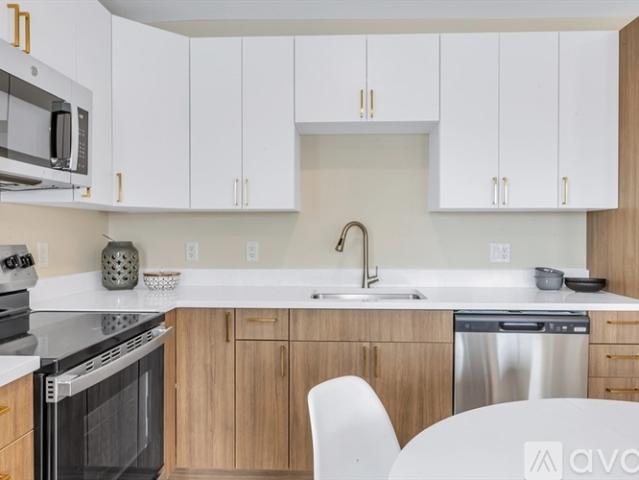 Apartment for rent in Hyde Park, Boston