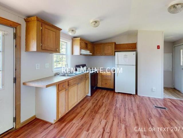 Apartment for rent in Milford, Maine
