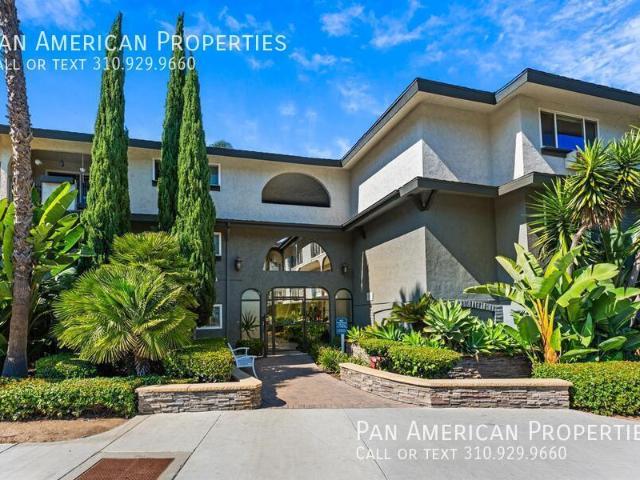 Apartment for rent in Costa Mesa, California