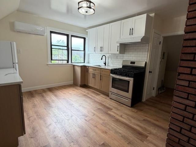 Apartment for rent in Glenwood, New York