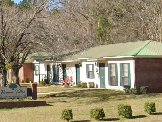Apartment for rent in Pine Hill, Alabama