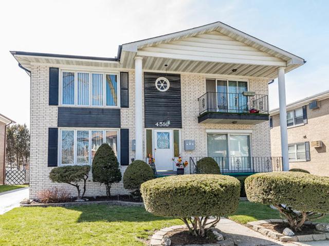 Apartment for rent in Brookfield, Cook County