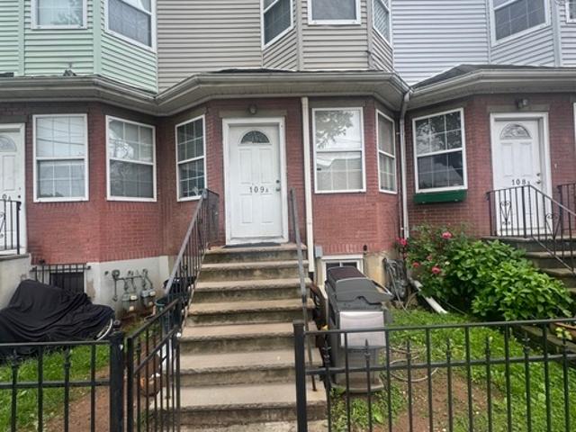 Apartment for rent in Elizabeth Apartment for rent in Elizabeth