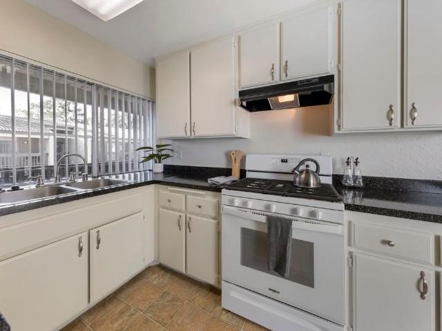 Apartment for rent in San Dimas, California