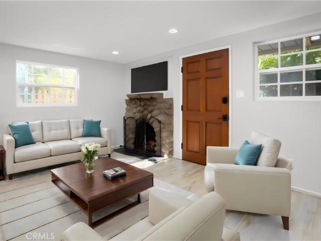 Apartment for rent in Sierra Madre, California