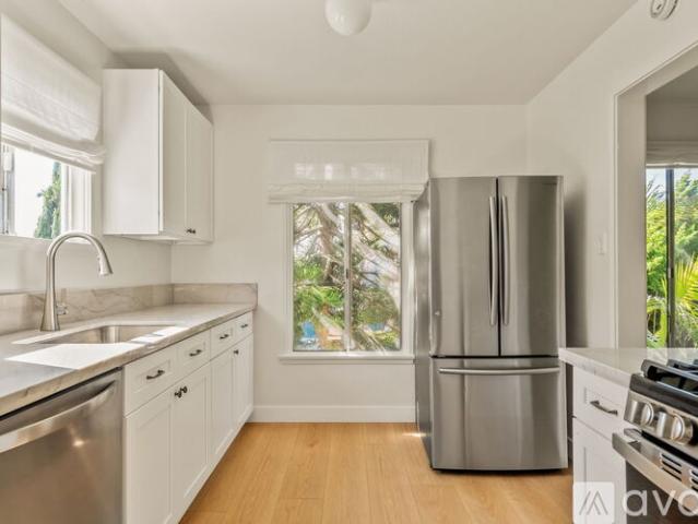 Apartment for rent in Canoga Park, California