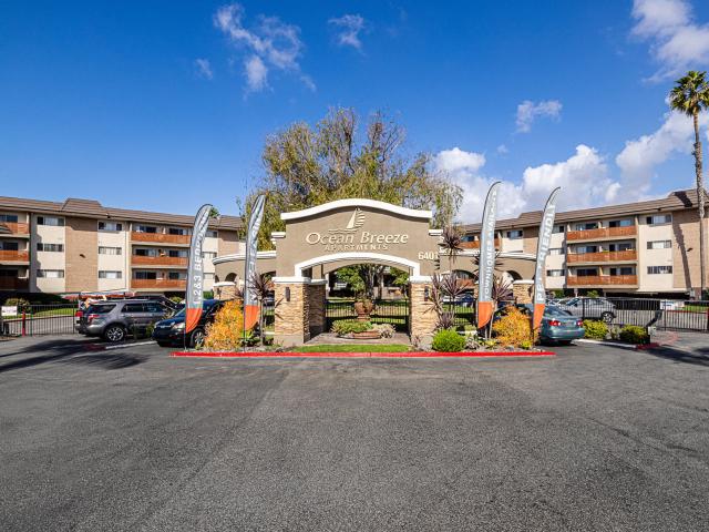 Apartment for rent in Huntington Beach, California