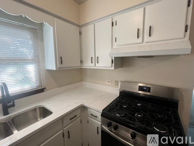Apartment for rent in Berwyn