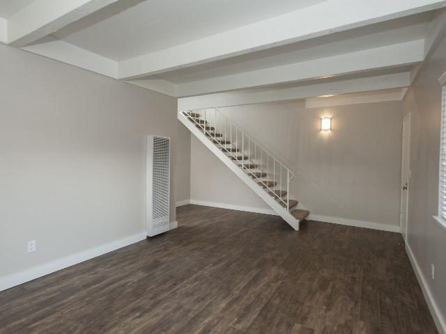 Apartment for rent in Monterey