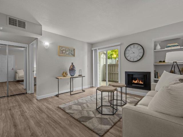 Apartment for rent in California