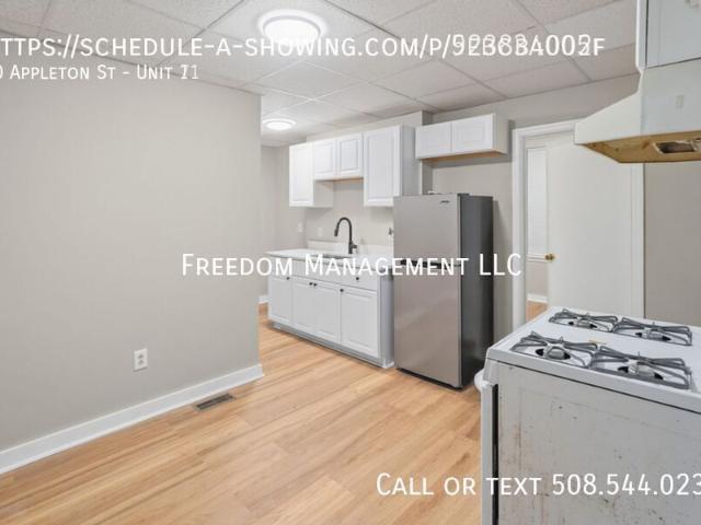 Apartment for rent in Lowell, Massachusetts