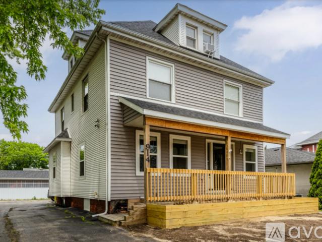 Apartment for rent in Saint Joseph, Michigan