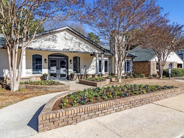Apartment for rent in Hoover, Alabama
