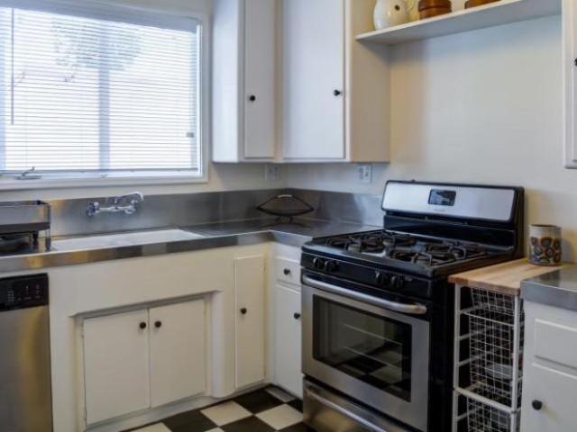 Apartment for rent in Sherman Oaks
