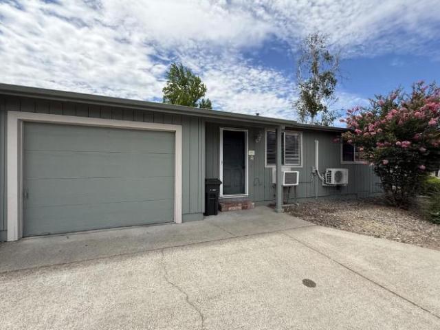 Apartment for rent in Oregonia