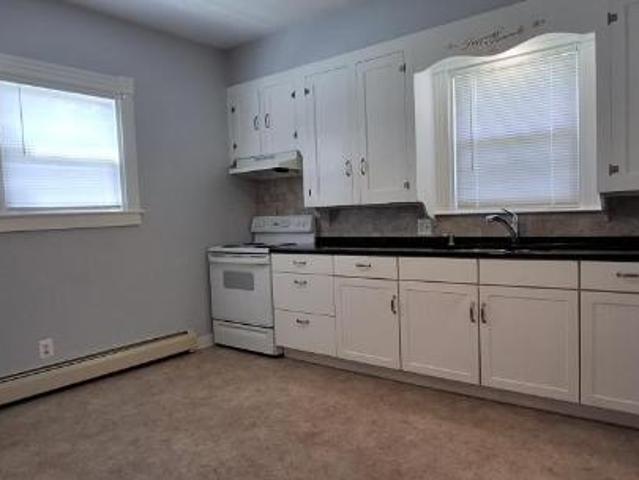 Apartment for rent in Bristol, Massachusetts