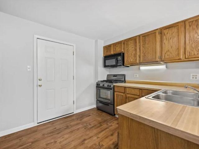 Apartment for rent in North Aurora