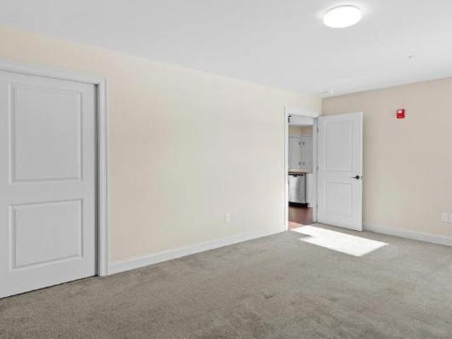 Apartment for rent in Cumberland Center, Maine