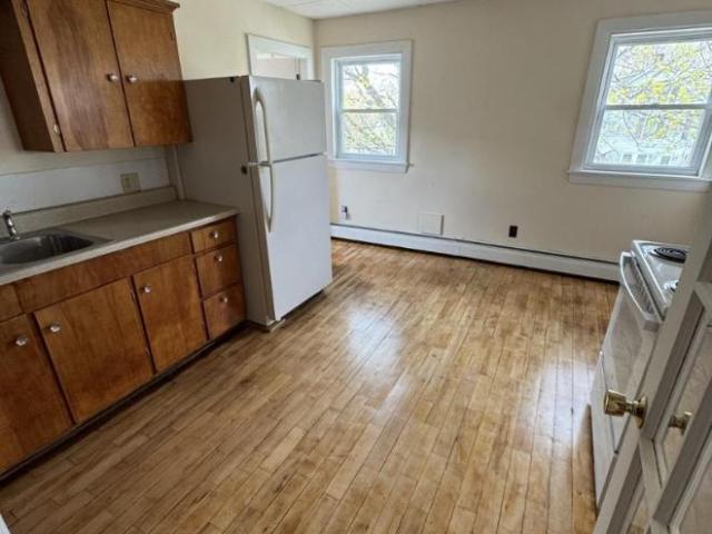 Apartment for rent in Dexter, Maine