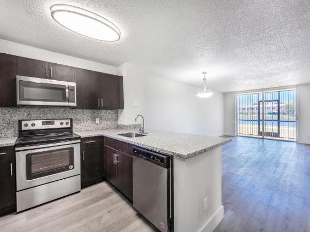 Apartment for rent in Hollywood, Florida