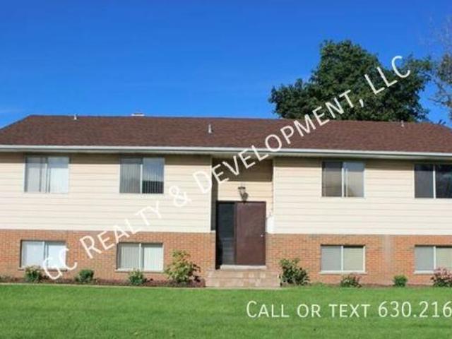 Condo for rent in Bensenville