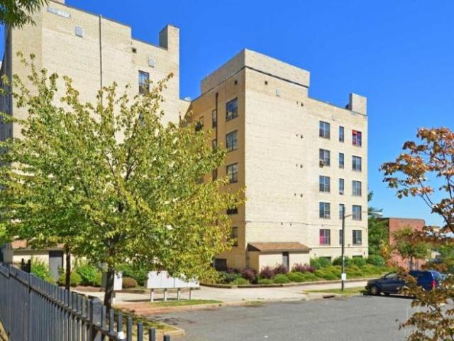 Condo for rent in Newark, New Jersey