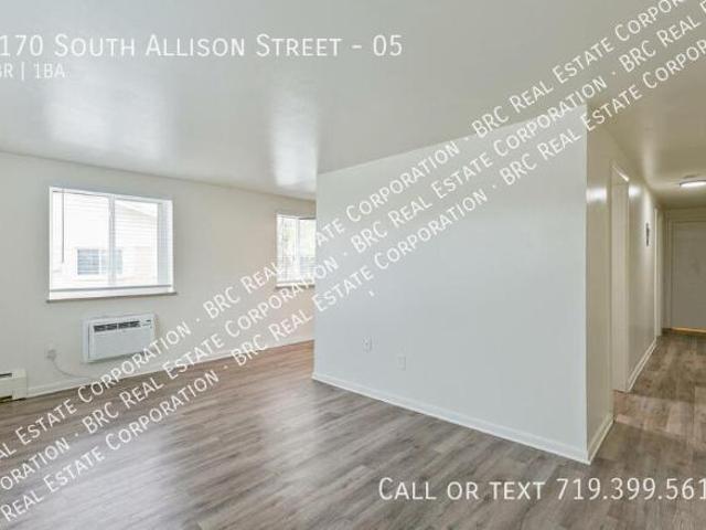 Condo for rent in Lakewood