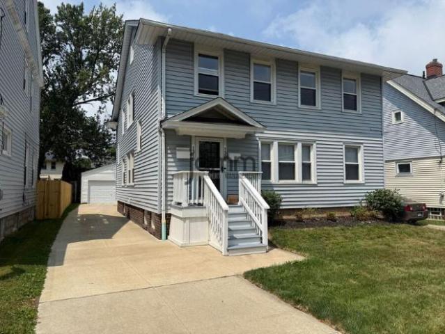 Condo for rent in Lakewood, Ohio