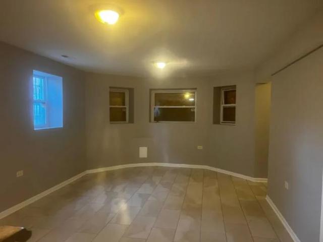 Condo for rent in Chicago Park, Illinois