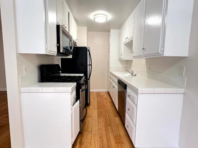 Condo for rent in Canoga Park, California