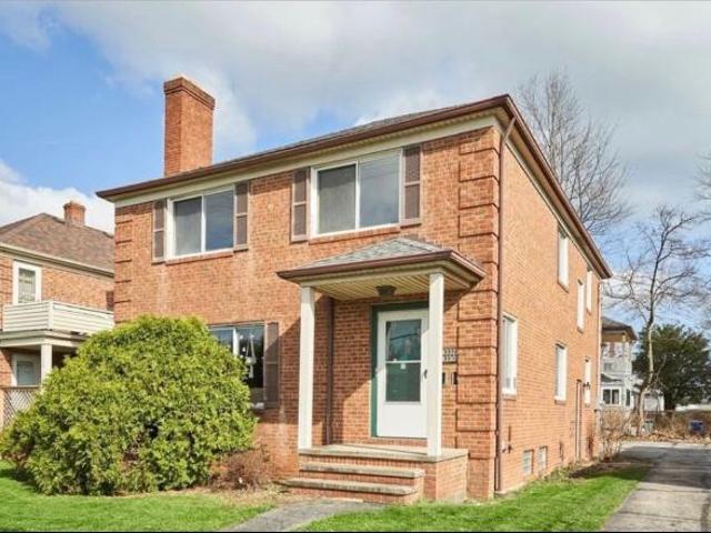 Condo for rent in Lakewood, Ohio