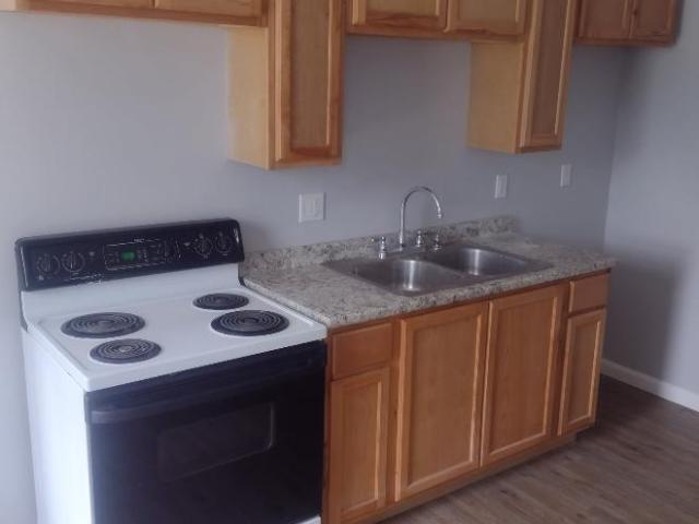 Condo for rent in Roselawn, Ohio