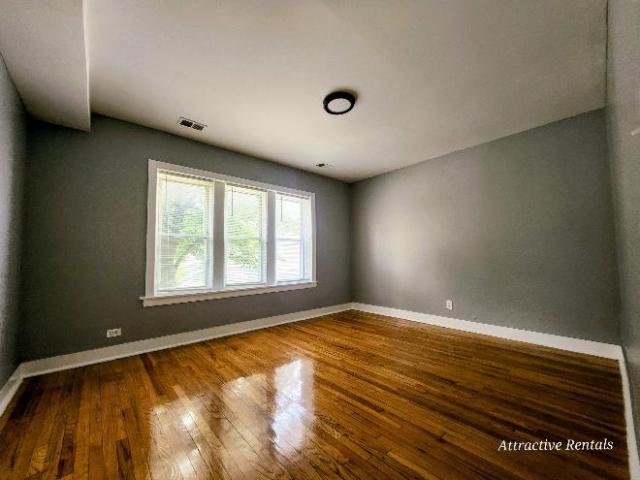 Condo for rent in Chicago Park, Illinois