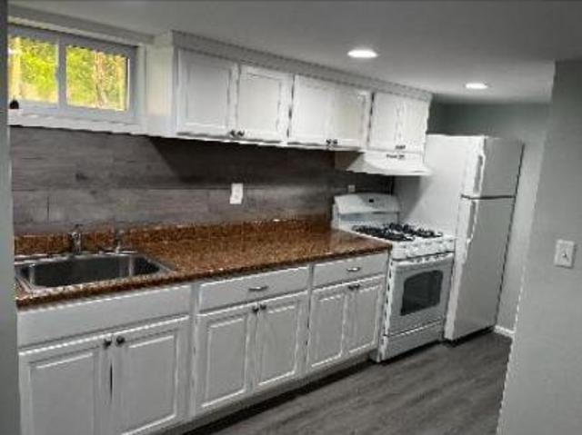 Condo for rent in Belford