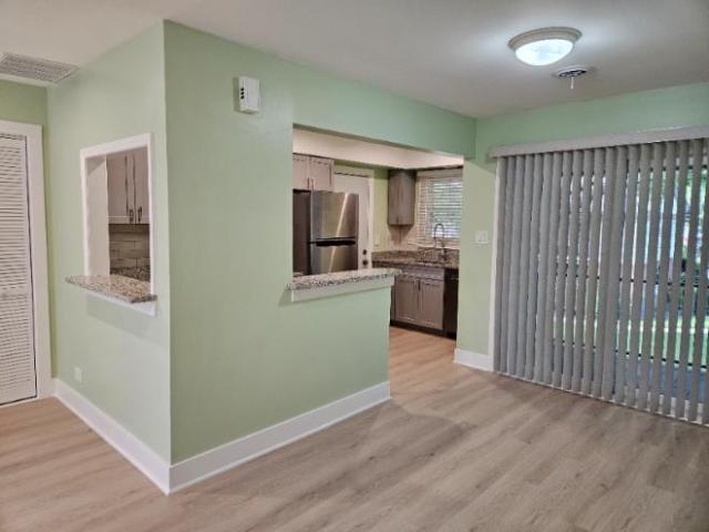 Condo for rent in Elk Grove Village