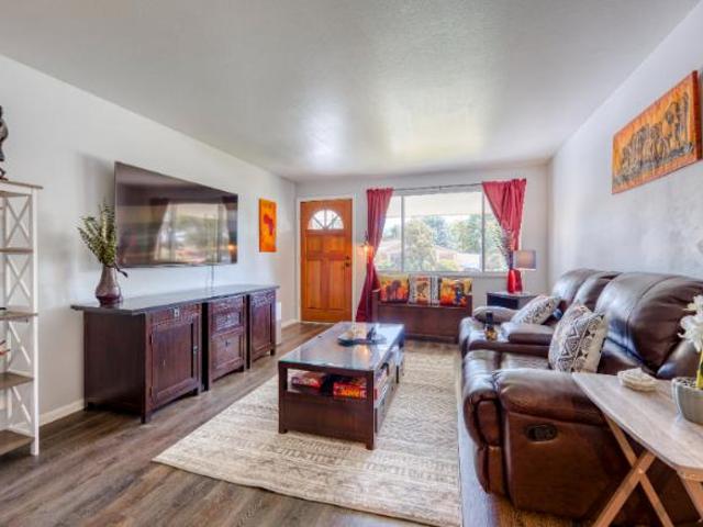 Condo for rent in Lakewood