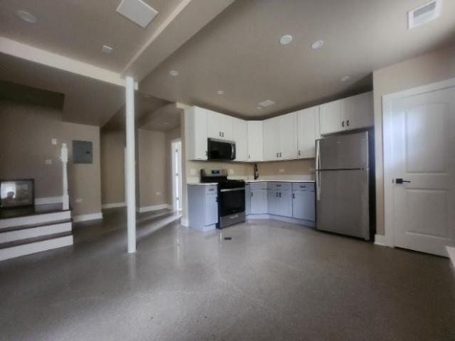 Condo for rent in Chicago Park, Illinois