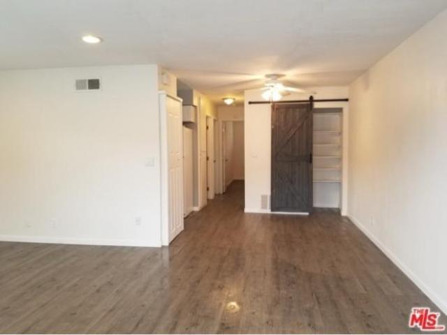 Condo for rent in Santa Clarita
