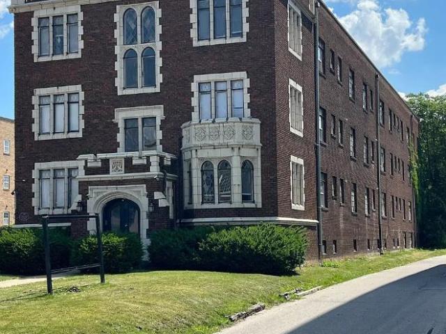 Condo for rent in Camby, Indiana