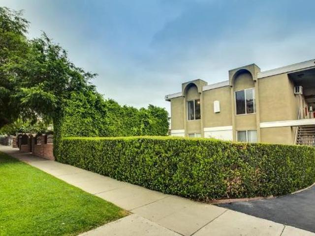 Condo for rent in Canoga Park, California