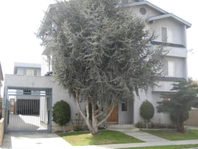 Condo for rent in Hawthorne