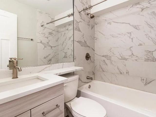 Condo for rent in Chicago Park, Illinois
