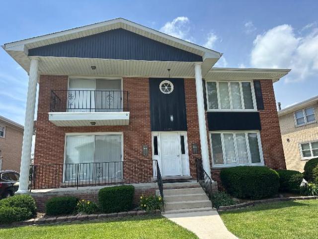 Condo for rent in Brookfield, Illinois