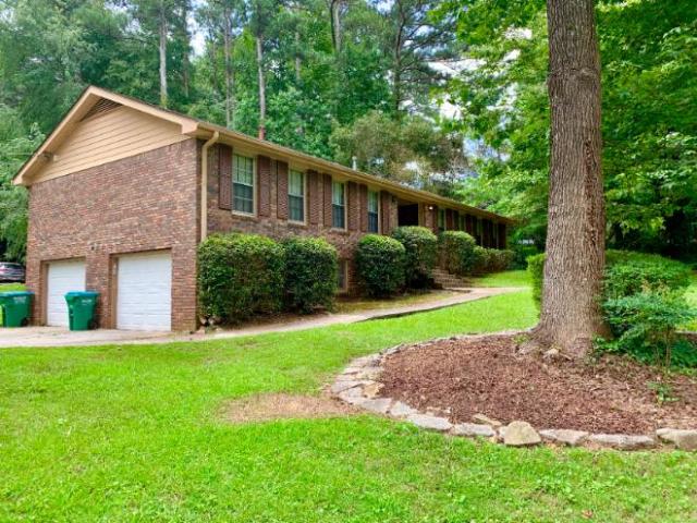Condo for rent in Lilburn, Georgia
