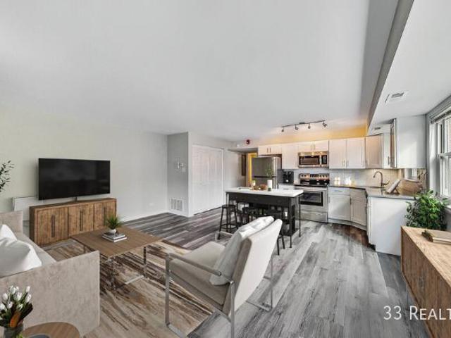 Condo for rent in Arlington Heights