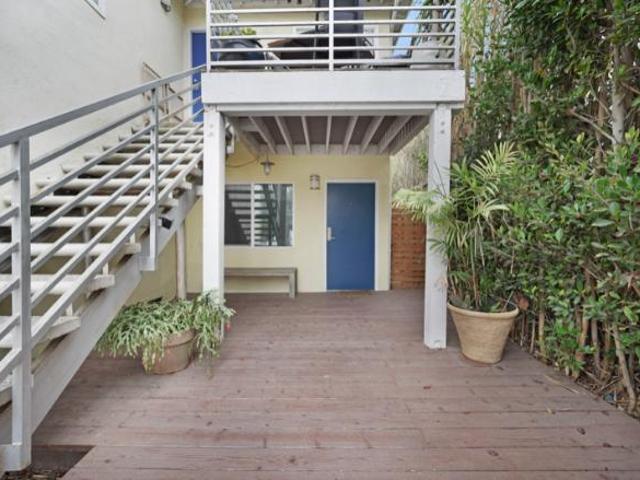 Condo for rent in Canoga Park, California
