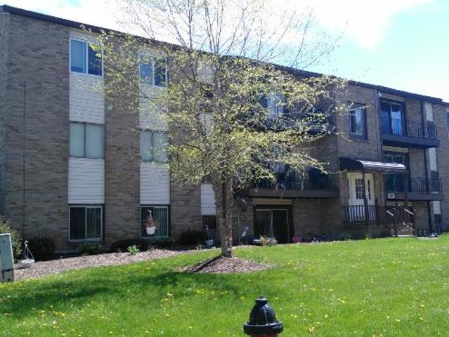 Condo for rent in Navarre, Ohio