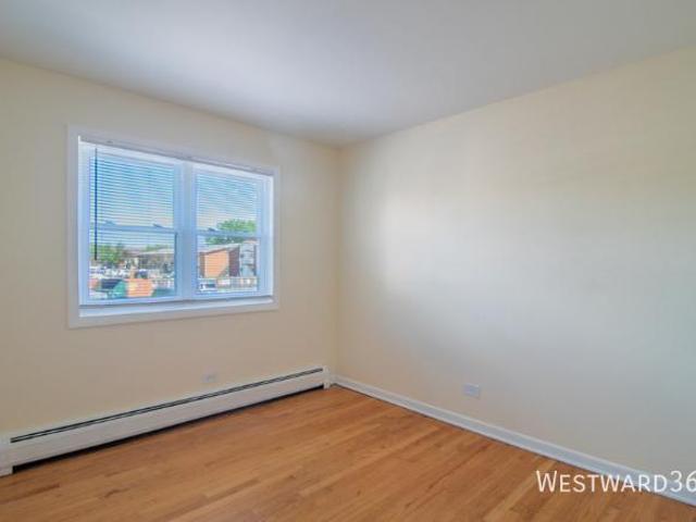 Condo for rent in Chicago Park, Illinois